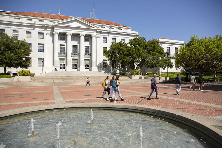 Sproul Plaza and Fountain
